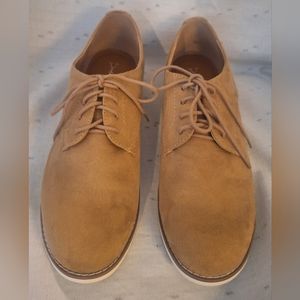 🐕NIB Y•Not? women's tan suede shoes. Size 9M